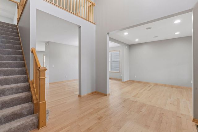 15376 Plumstone Drive, Eden Prairie, MN 55347