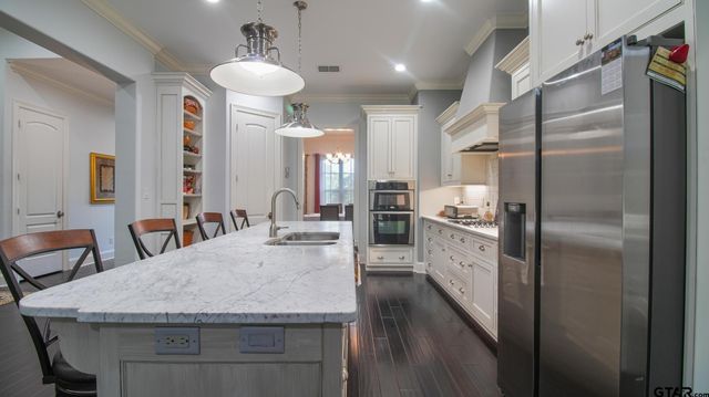 3784 Southwood Dr, Tyler, TX 75707