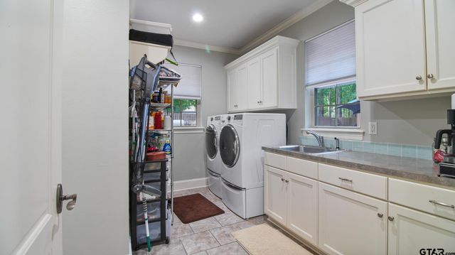 3784 Southwood Dr, Tyler, TX 75707