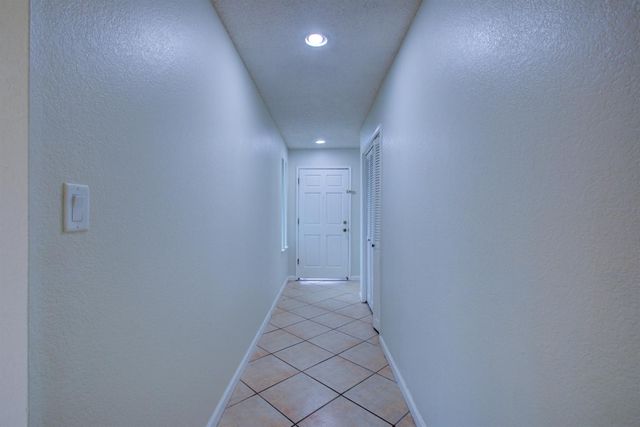 411 N santa monica, Los Banos, CA 93635