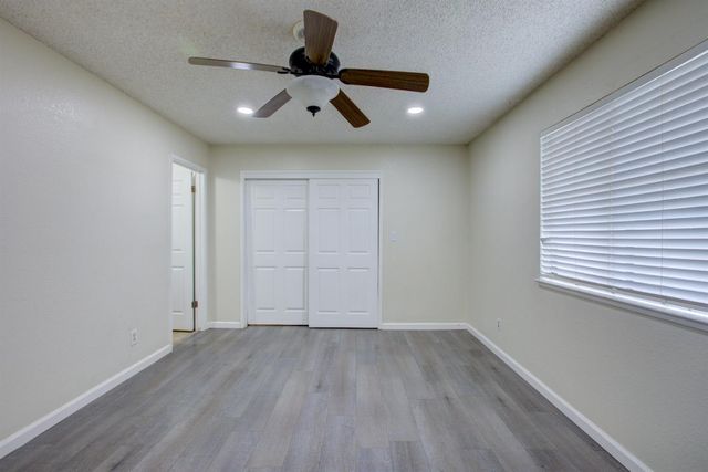 411 N santa monica, Los Banos, CA 93635