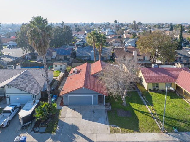 411 N santa monica, Los Banos, CA 93635