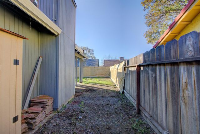 411 N santa monica, Los Banos, CA 93635