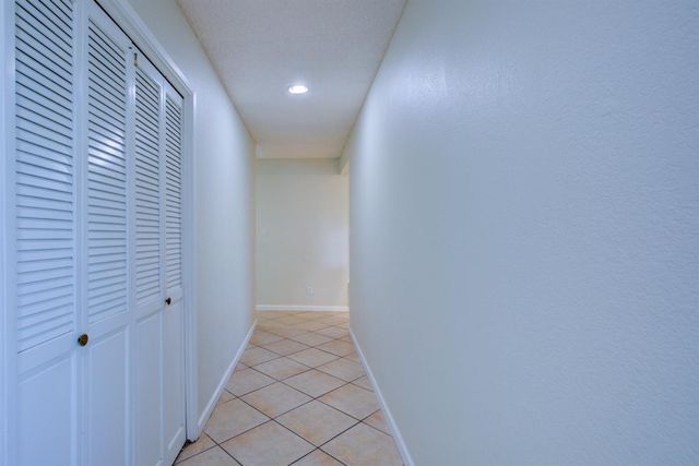 411 N santa monica, Los Banos, CA 93635