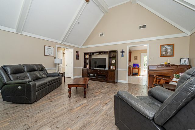 133 Allen Dr, Monticello, AR 71655
