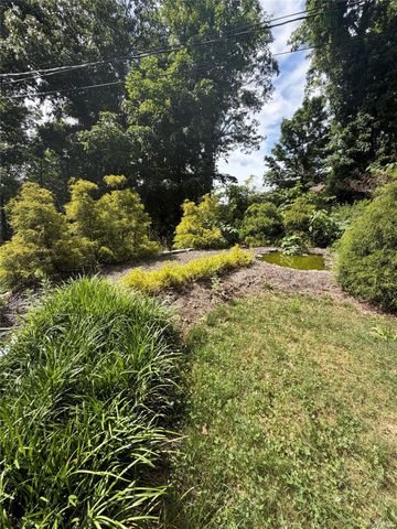 6 Deer Trail N, Greenwood Lake, NY 10925