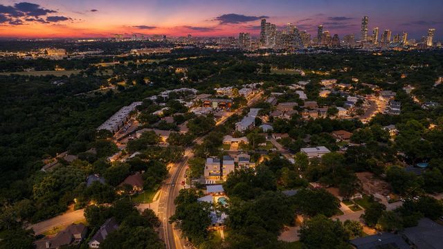 1403 Barton Hills DR 2, Austin, TX 78704