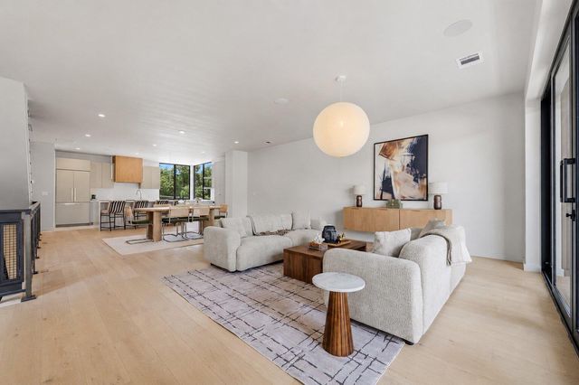 1403 Barton Hills DR 2, Austin, TX 78704