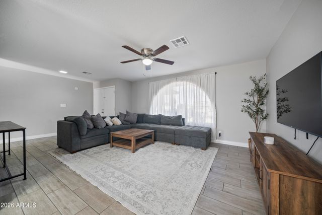 3651 W AIRE LIBRE Avenue, Phoenix, AZ 85053