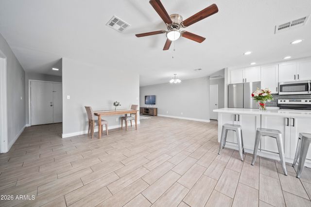 3651 W AIRE LIBRE Avenue, Phoenix, AZ 85053