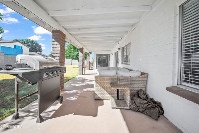 3651 W AIRE LIBRE Avenue, Phoenix, AZ 85053