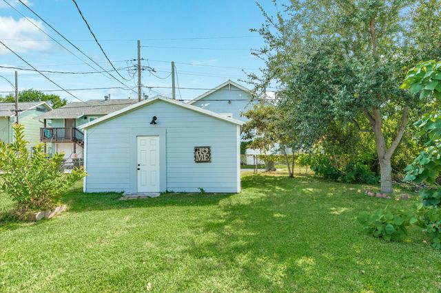 4417 Avenue R, Galveston, TX 77550