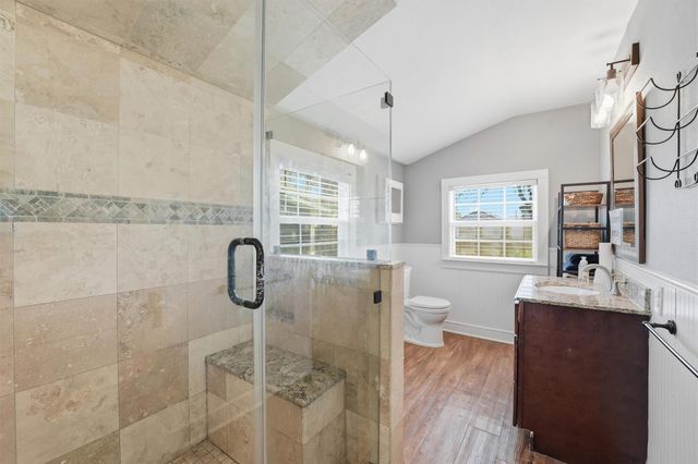 1215 Main Street, Richmond, TX 77469