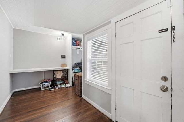 1215 Main Street, Richmond, TX 77469