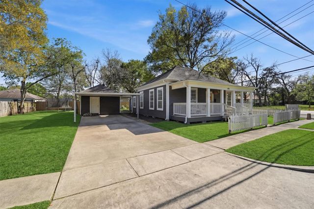 1215 Main Street, Richmond, TX 77469