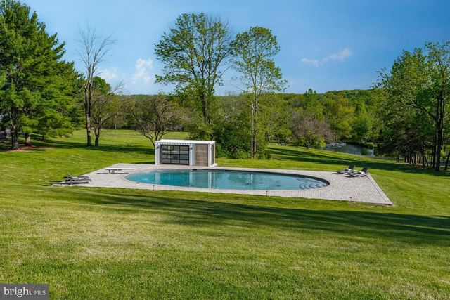 1506 PLEASANT VIEW RD, Coopersburg, PA 18036