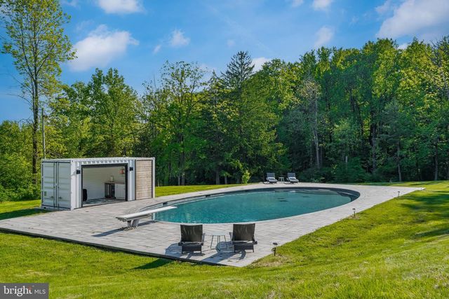 1506 PLEASANT VIEW RD, Coopersburg, PA 18036