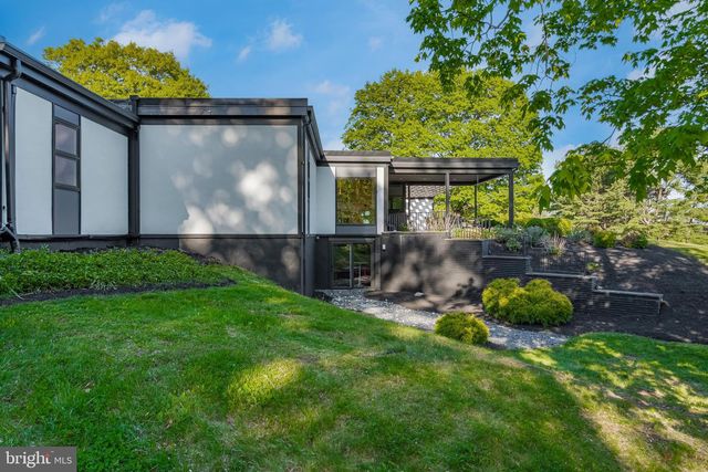 1506 PLEASANT VIEW RD, Coopersburg, PA 18036