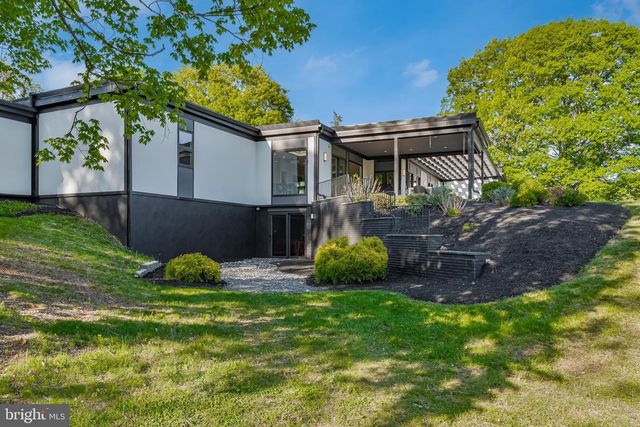 1506 PLEASANT VIEW RD, Coopersburg, PA 18036