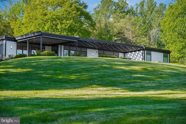 1506 PLEASANT VIEW RD, Coopersburg, PA 18036