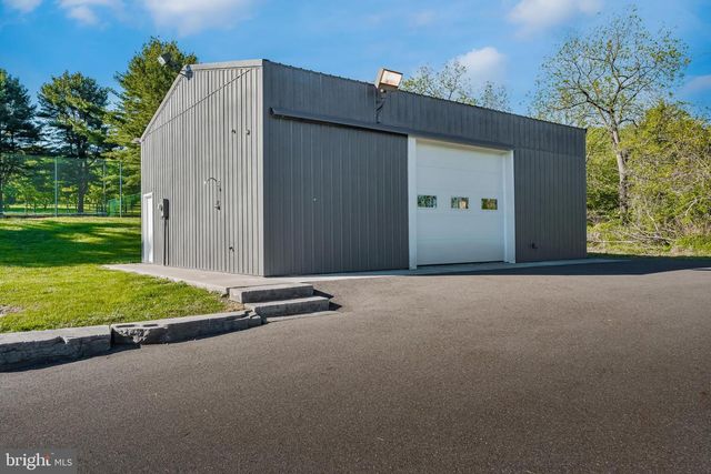 1506 PLEASANT VIEW RD, Coopersburg, PA 18036