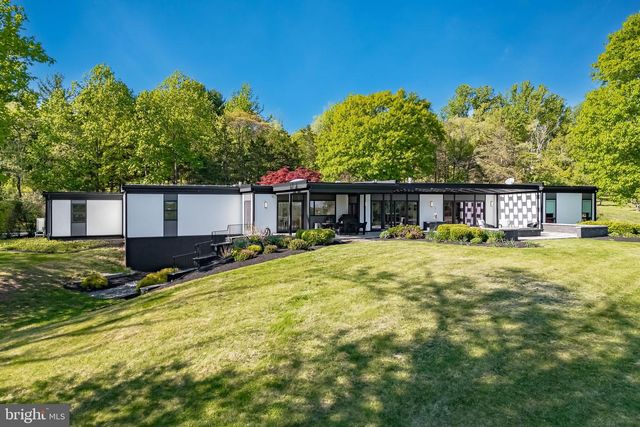 1506 PLEASANT VIEW RD, Coopersburg, PA 18036