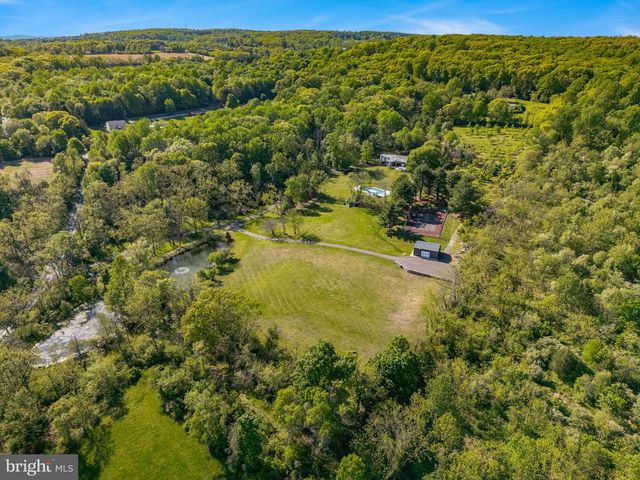 1506 PLEASANT VIEW RD, Coopersburg, PA 18036
