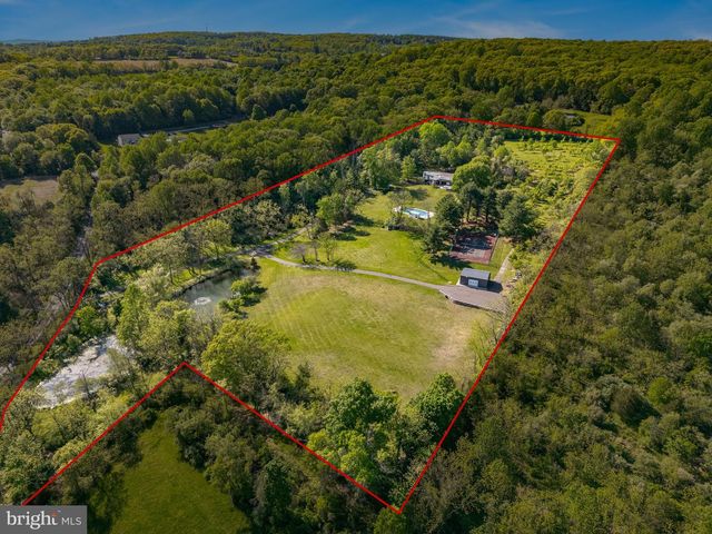 1506 PLEASANT VIEW RD, Coopersburg, PA 18036