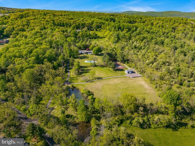 1506 PLEASANT VIEW RD, Coopersburg, PA 18036