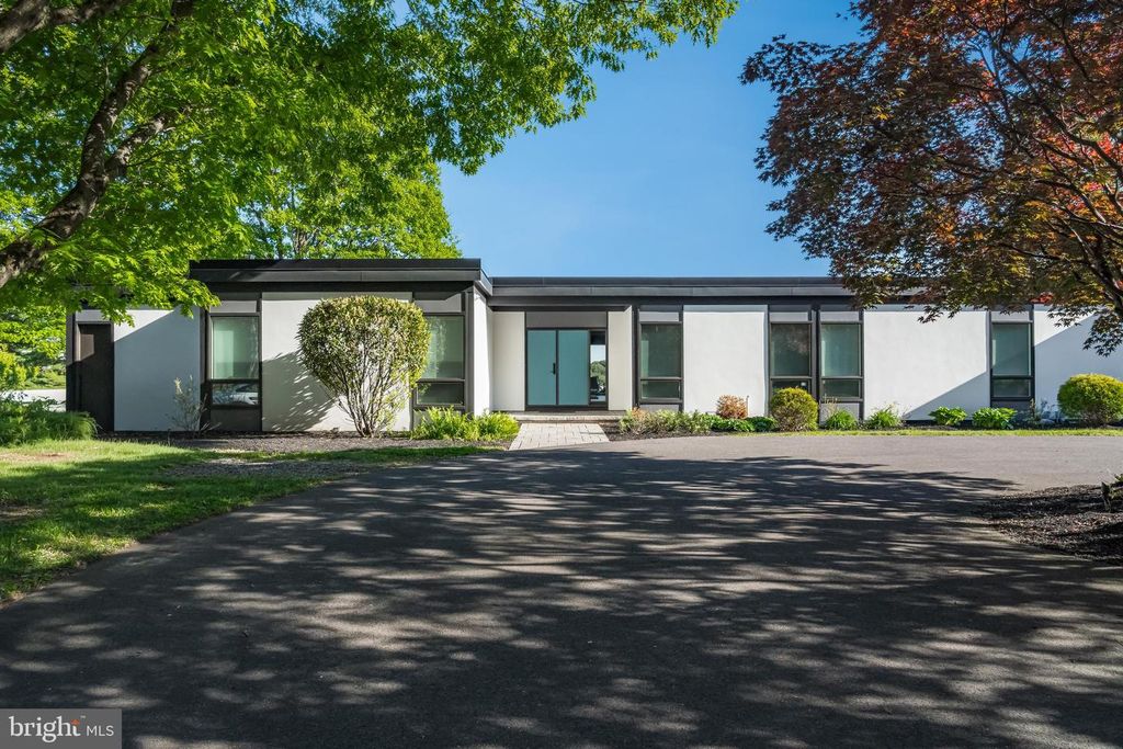 1506 PLEASANT VIEW RD, Coopersburg, PA 18036