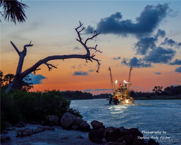 9 Cypress Lane, Inglis, FL 34449