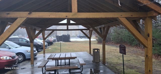 35 Longworth Ave 25, Brockton, MA 02301