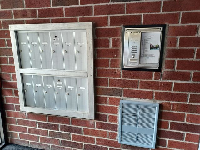 35 Longworth Ave 25, Brockton, MA 02301