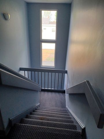 35 Longworth Ave 25, Brockton, MA 02301