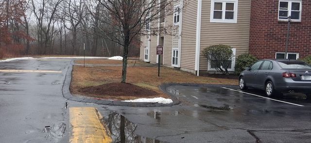 35 Longworth Ave 25, Brockton, MA 02301