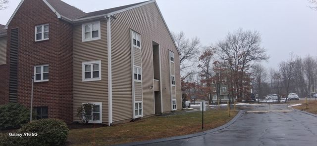 35 Longworth Ave 25, Brockton, MA 02301