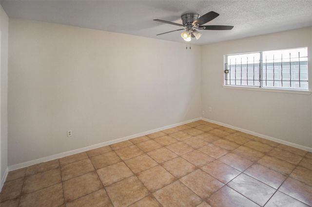 10322 Nold Drive, Houston, TX 77016