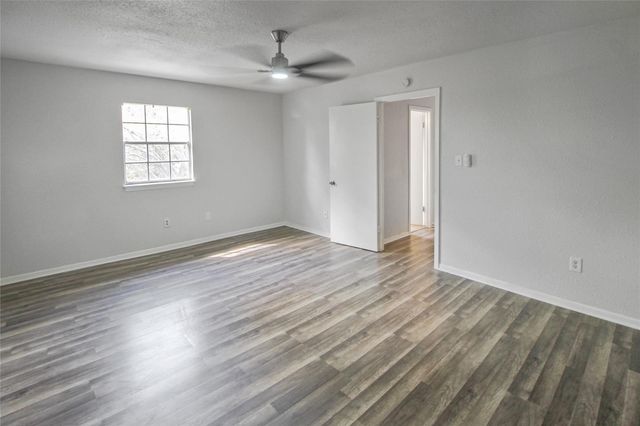 10322 Nold Drive, Houston, TX 77016