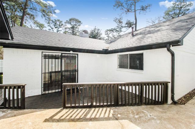 10322 Nold Drive, Houston, TX 77016