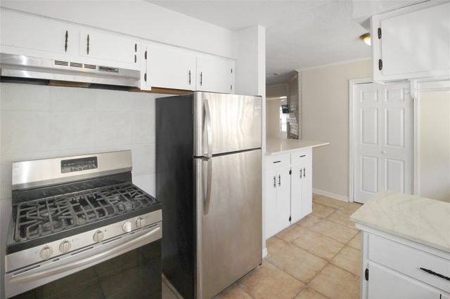 10322 Nold Drive, Houston, TX 77016