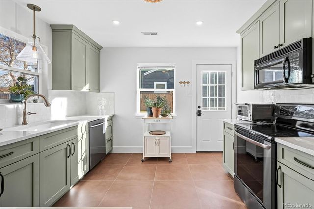 3260 S Galapago Street, Englewood, CO 80110