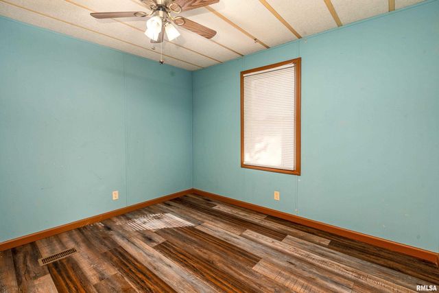 2961 N Rocky Comfort Road, Makanda, IL 62958