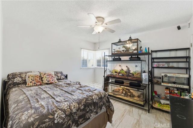 1104 W W Avenue J10, Lancaster, CA 93534