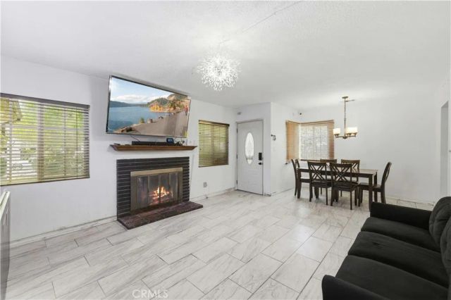 1104 W W Avenue J10, Lancaster, CA 93534