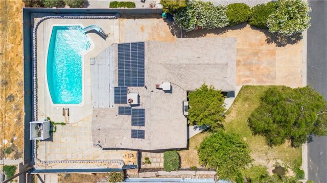 1104 W W Avenue J10, Lancaster, CA 93534