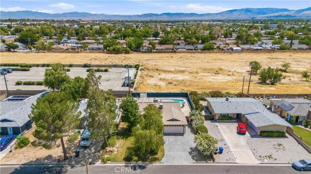 1104 W W Avenue J10, Lancaster, CA 93534