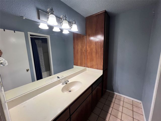 1509 N Grant Drive B, Sherman, TX 75092