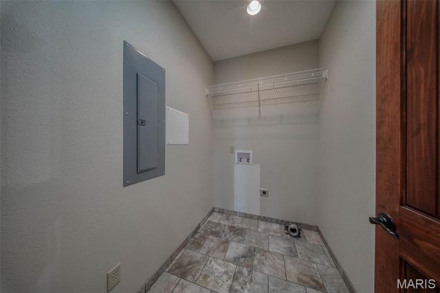 283 Broken Post Drive, Richland, MO 65556