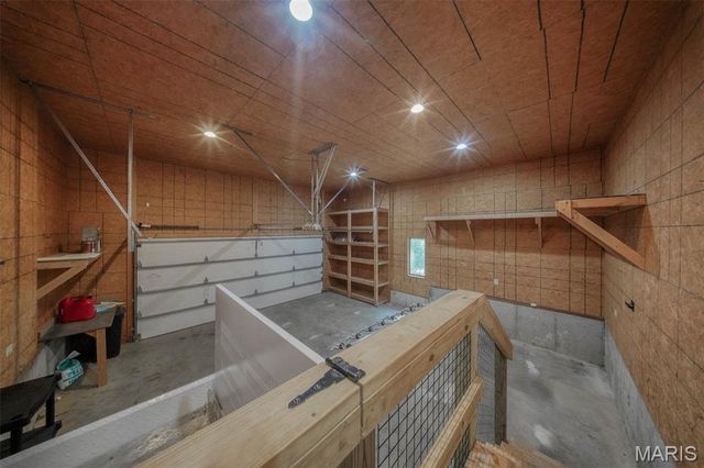 283 Broken Post Drive, Richland, MO 65556