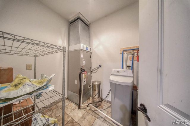 283 Broken Post Drive, Richland, MO 65556